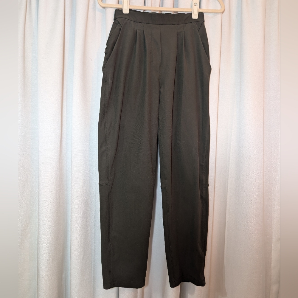 lululemon athletica Charcoal Pleated Pants